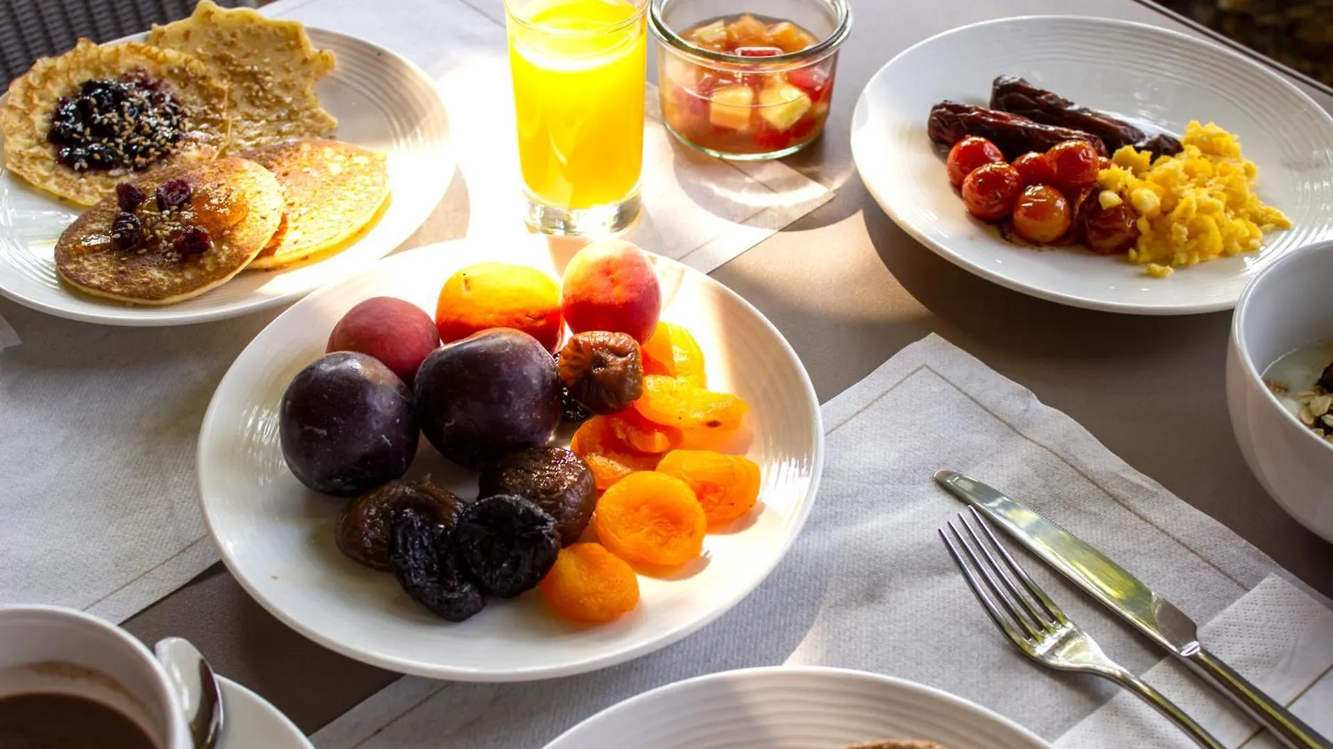 Best Western Plus Le Lavarin Hotel Avignon 4*,  France