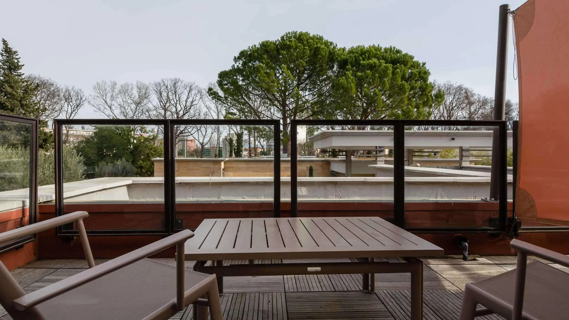 Best Western Plus Le Lavarin Avignon Hotel