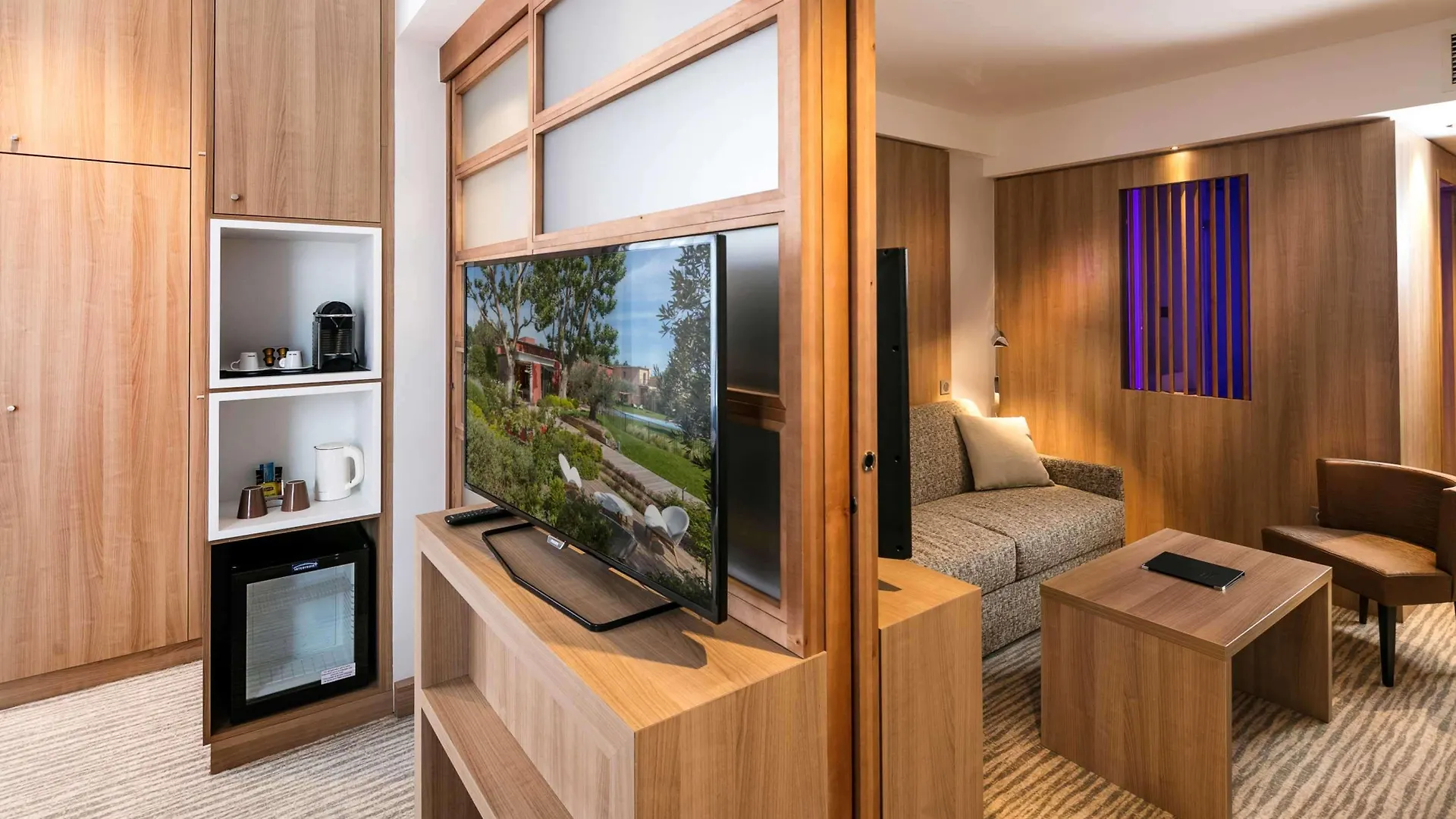 Hotel Best Western Plus Le Lavarin Avignon